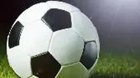 紧急提醒！高市早苗与英国“短命”首相特拉斯相提并论